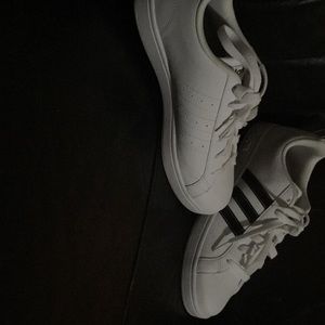 Size 7 women's adidas